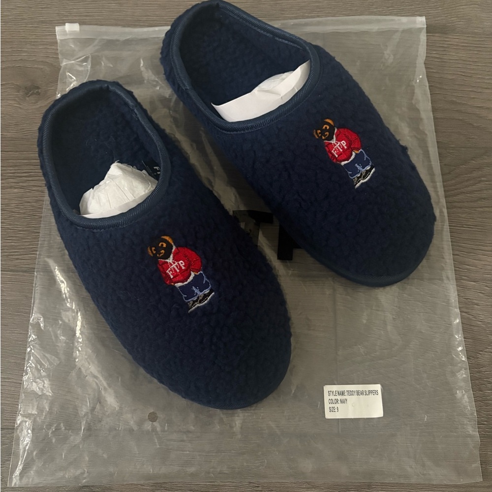 FTP Bear Slippers Fleece sz9